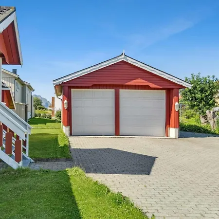 Apartment In Leknes